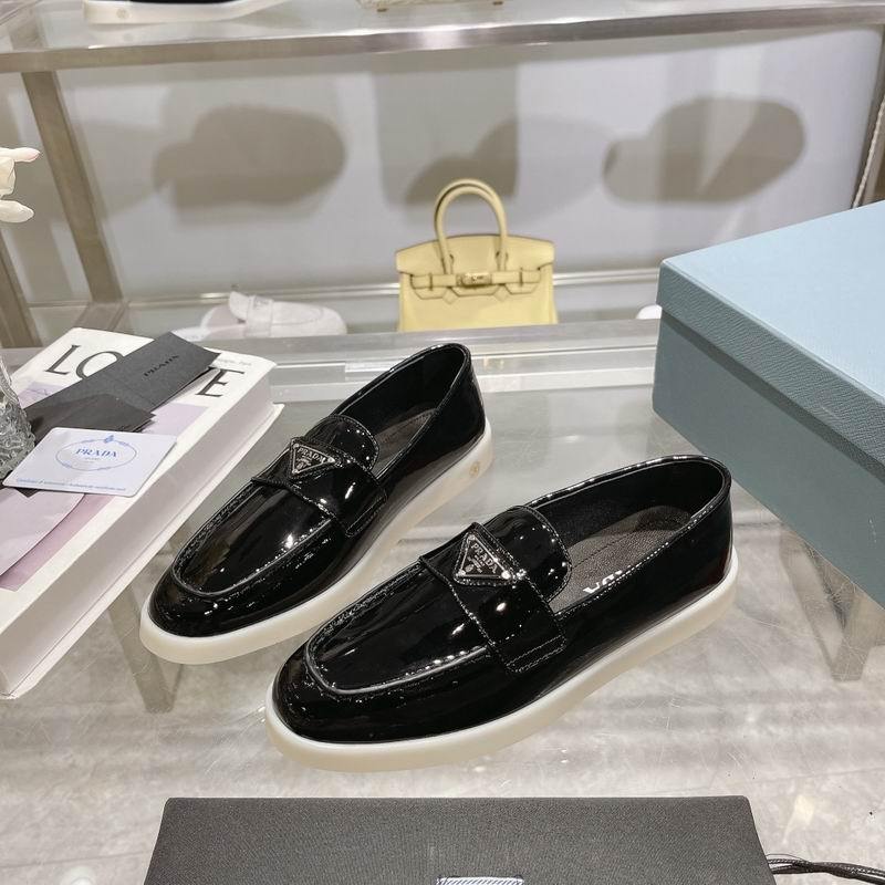 Prada Women's Shoes 530